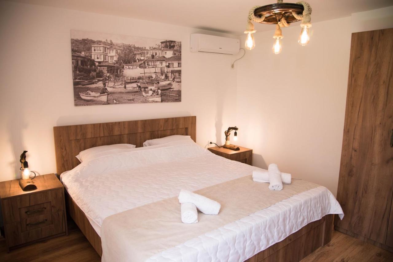Guest House La Baja โอครีด ภายนอก รูปภาพ