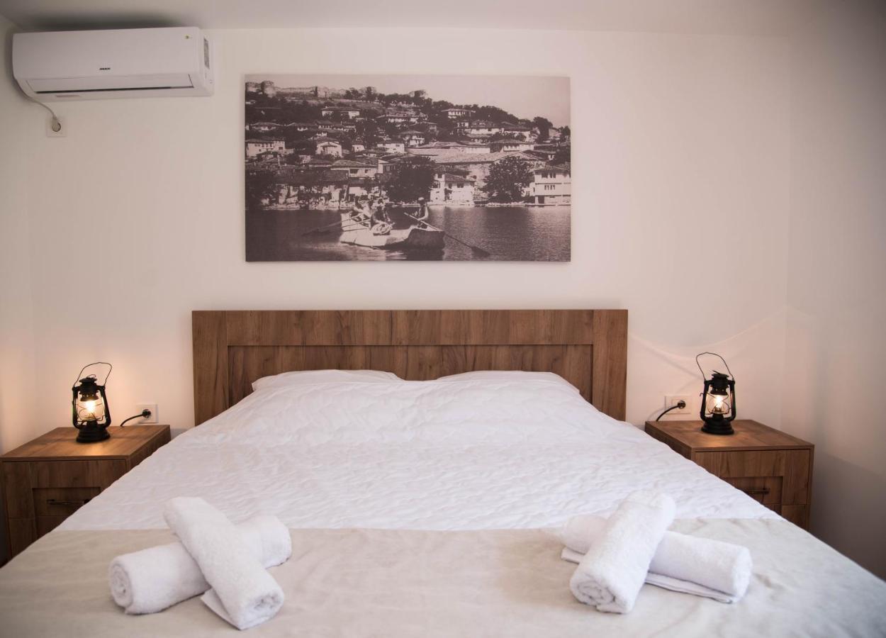 Guest House La Baja โอครีด ภายนอก รูปภาพ