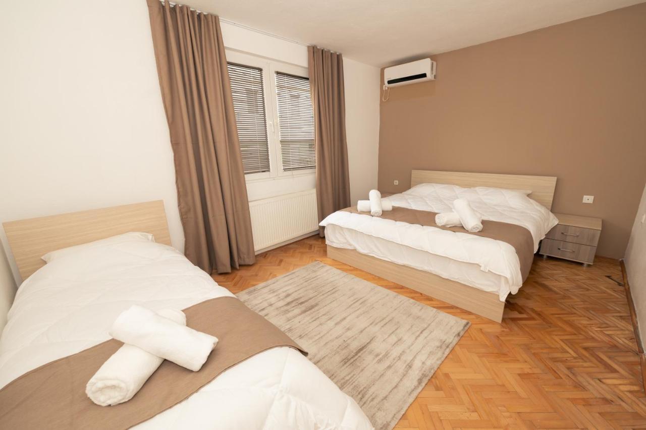 Guest House La Baja โอครีด ภายนอก รูปภาพ